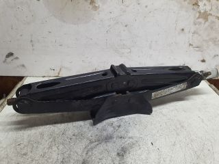 bontott DACIA SANDERO Emelő