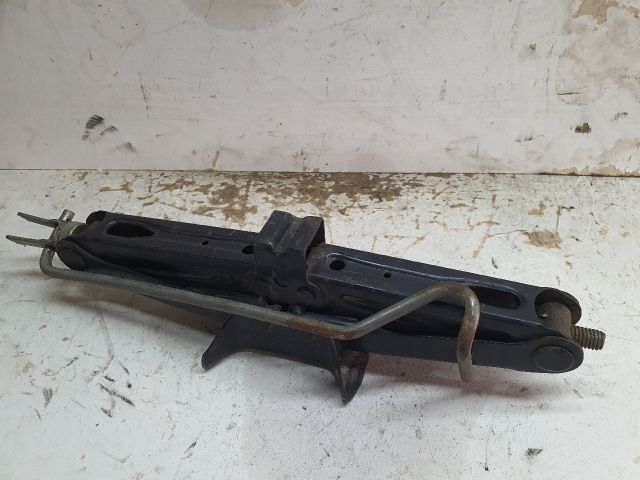 bontott DACIA SANDERO Emelő