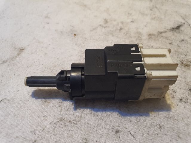 bontott DACIA SANDERO Fék Pedál Kapcsoló