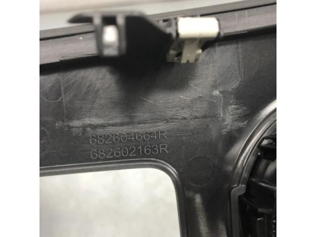 bontott DACIA SANDERO Felső Műszerfal Burkolat