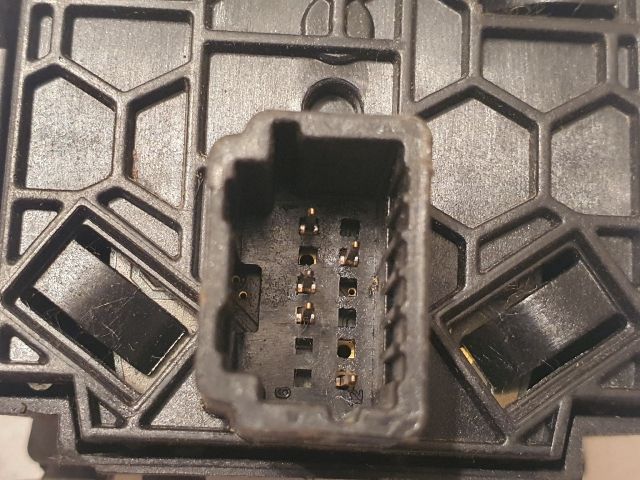 bontott DACIA SANDERO Fényszórómagasság Állító Kapcsoló