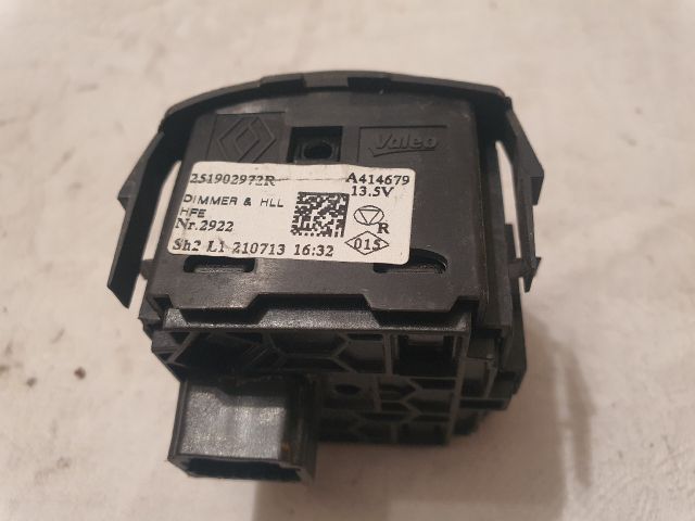 bontott DACIA SANDERO Fényszórómagasság Állító Kapcsoló