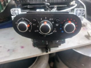 bontott DACIA SANDERO Fűtés Box