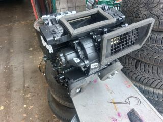 bontott DACIA SANDERO Fűtés Box