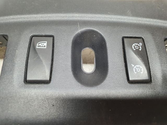 bontott DACIA SANDERO Fűtéskapcsoló Keret