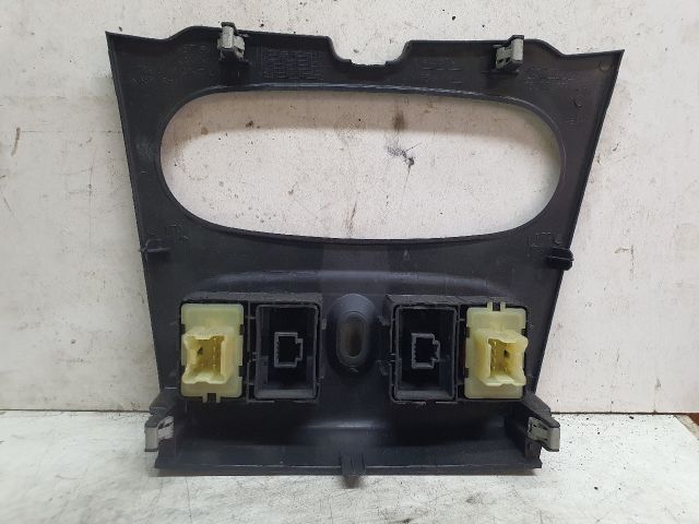 bontott DACIA SANDERO Fűtéskapcsoló Keret