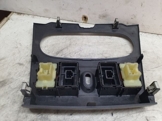 bontott DACIA SANDERO Fűtéskapcsoló Keret