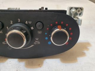 bontott DACIA SANDERO Fűtéskapcsoló (manuális klímás)