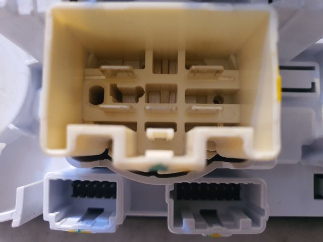 bontott DACIA SANDERO Fűtéskapcsoló (manuális klímás)