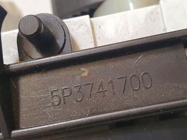 bontott DACIA SANDERO Fűtéskapcsoló (manuális klímás)