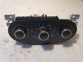 bontott DACIA SANDERO Fűtéskapcsoló (manuális klímás)