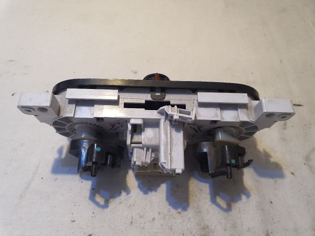 bontott DACIA SANDERO Fűtéskapcsoló (Nem klímás)