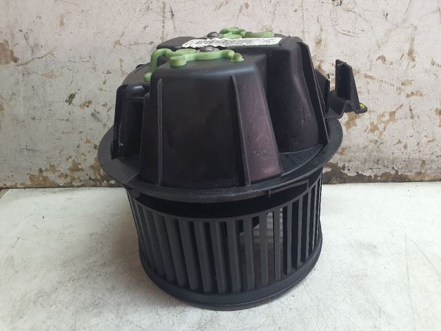 bontott DACIA SANDERO Fűtőmotor (Nem klímás)