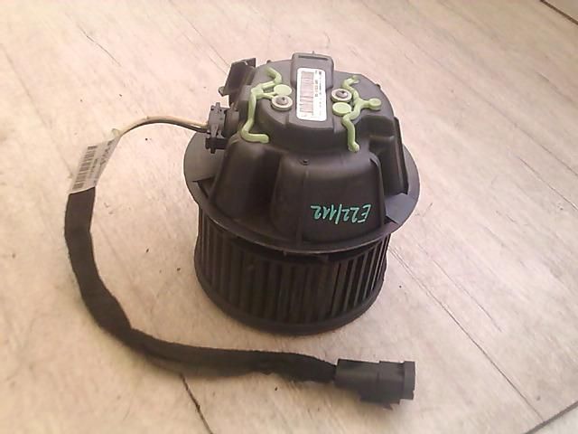 bontott DACIA SANDERO Fűtőmotor (Nem klímás)