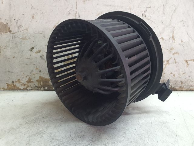 bontott DACIA SANDERO Fűtőmotor (Nem klímás)