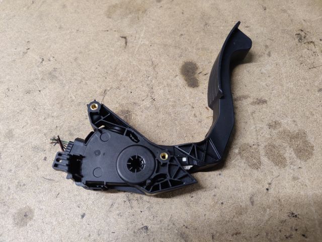 bontott DACIA SANDERO Gázpedál (Mechanikus)