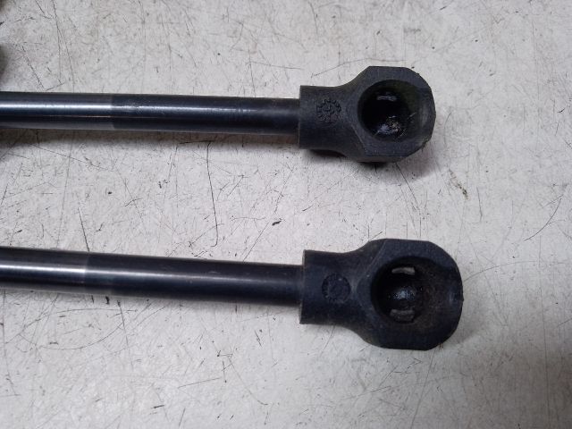 bontott DACIA SANDERO Gázrugós Kitámasztó Teleszkóp Pár Csomagtérajtó