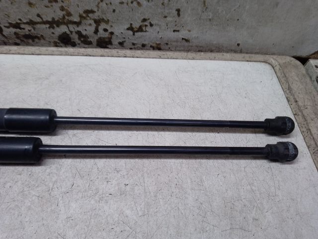 bontott DACIA SANDERO Gázrugós Kitámasztó Teleszkóp Pár Csomagtérajtó