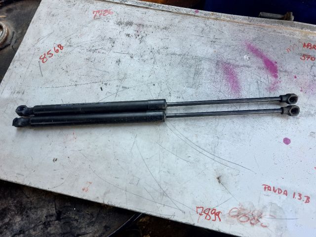 bontott DACIA SANDERO Gázrugós Kitámasztó Teleszkóp Pár Csomagtérajtó