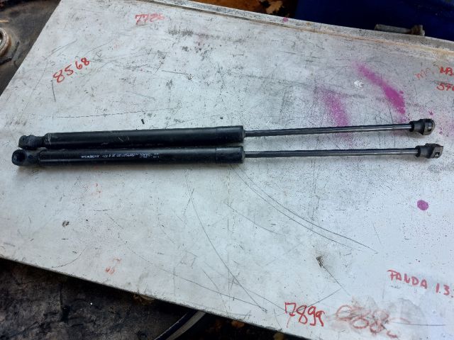 bontott DACIA SANDERO Gázrugós Kitámasztó Teleszkóp Pár Csomagtérajtó