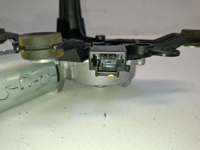 bontott DACIA SANDERO Hátsó Ablaktörlő Motor