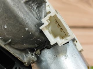 bontott DACIA SANDERO Hátsó Ablaktörlő Motor