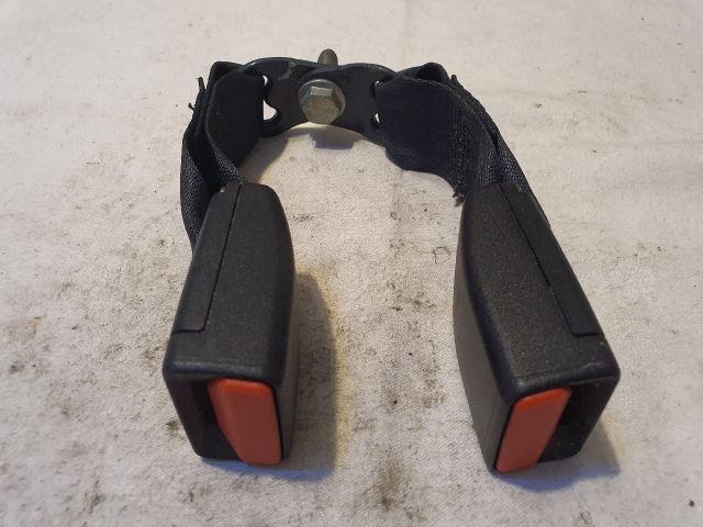 bontott DACIA SANDERO Hátsó középső Biztonsági Öv Csat