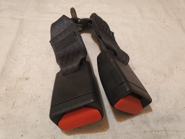 bontott DACIA SANDERO Hátsó középső Biztonsági Öv Csat