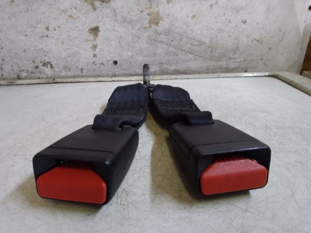 bontott DACIA SANDERO Hátsó középső Biztonsági Öv Csat