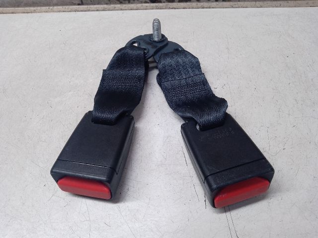 bontott DACIA SANDERO Hátsó középső Biztonsági Öv Csat