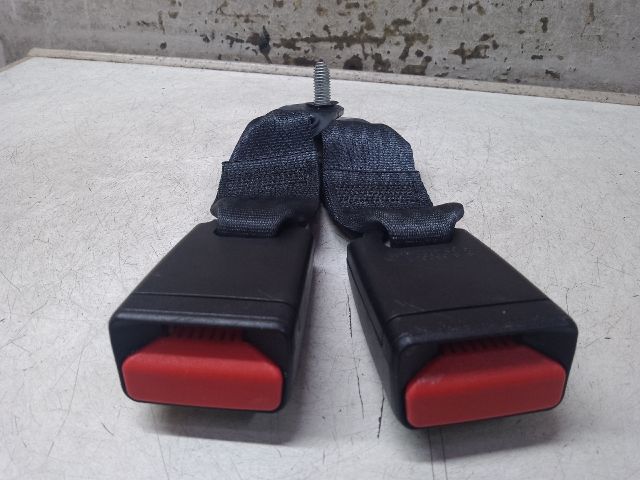 bontott DACIA SANDERO Hátsó középső Biztonsági Öv Csat