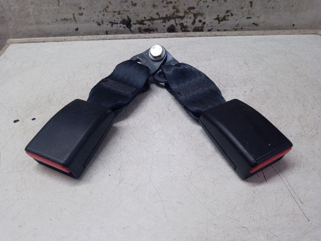 bontott DACIA SANDERO Hátsó középső Biztonsági Öv Csat