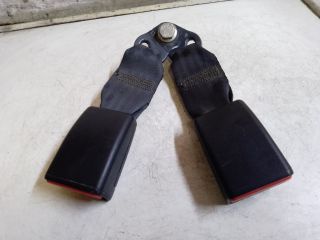 bontott DACIA SANDERO Hátsó középső Biztonsági Öv Csat