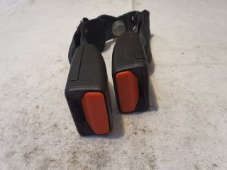 bontott DACIA SANDERO Hátsó középső Biztonsági Öv Csat