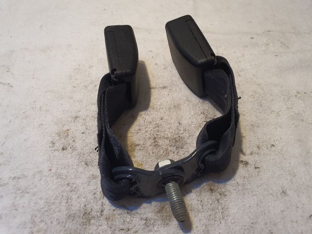 bontott DACIA SANDERO Hátsó középső Biztonsági Öv Csat