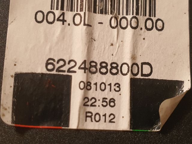 bontott DACIA SANDERO Hátsó középső Biztonsági Öv