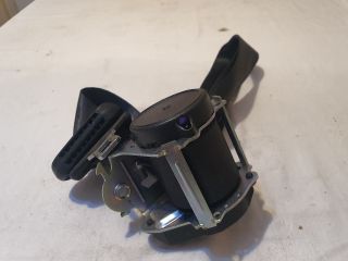 bontott DACIA SANDERO Hátsó középső Biztonsági Öv