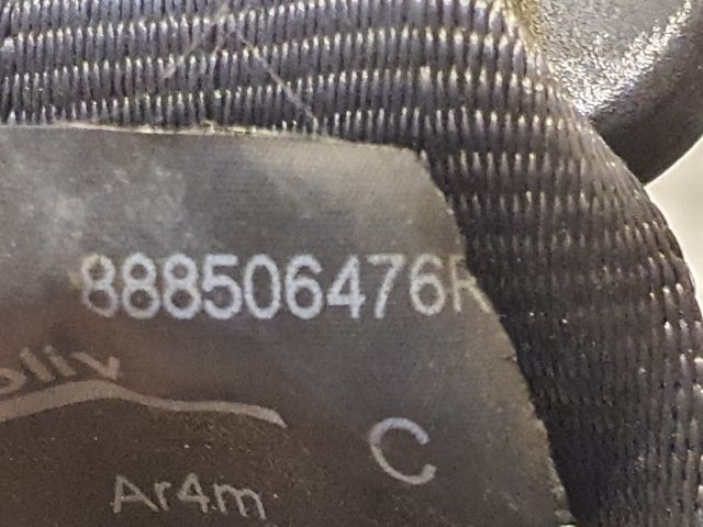 bontott DACIA SANDERO Hátsó középső Biztonsági Öv