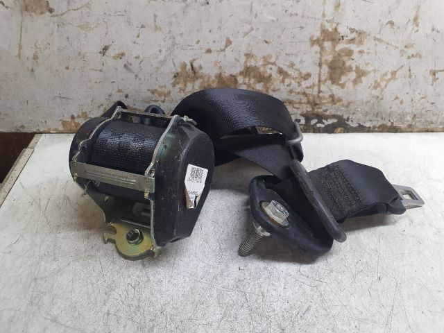 bontott DACIA SANDERO Hátsó középső Biztonsági Öv