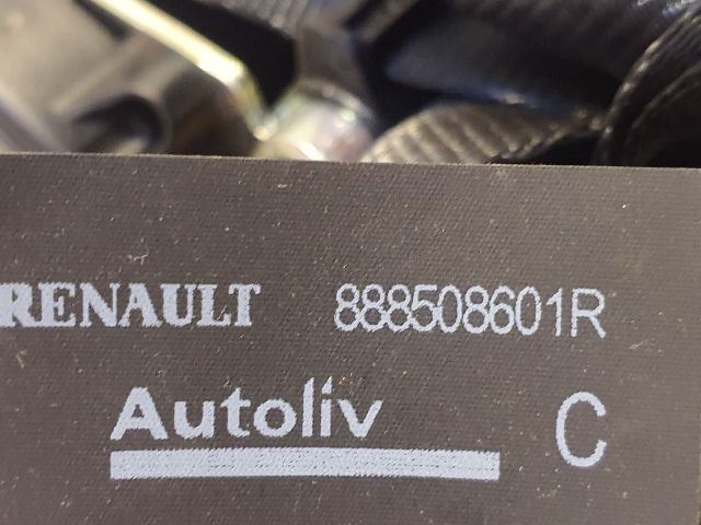 bontott DACIA SANDERO Hátsó középső Biztonsági Öv