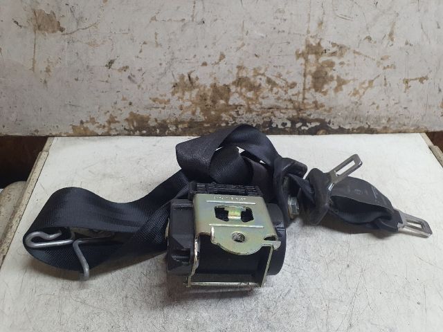 bontott DACIA SANDERO Hátsó középső Biztonsági Öv