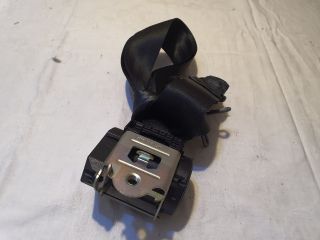 bontott DACIA SANDERO Hátsó középső Biztonsági Öv