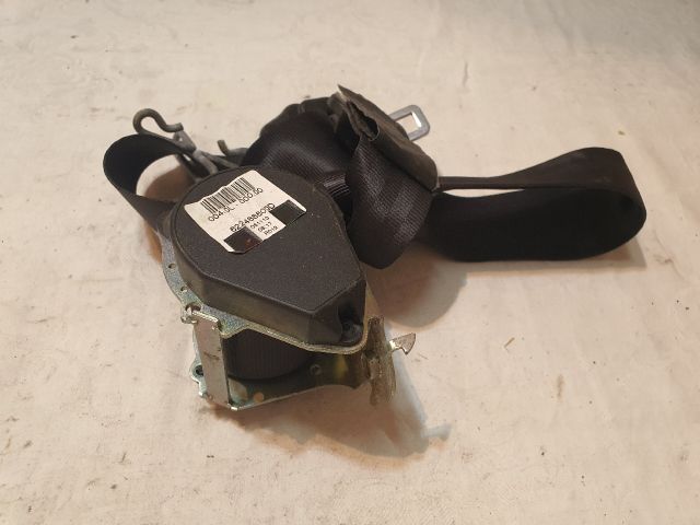 bontott DACIA SANDERO Hátsó középső Biztonsági Öv