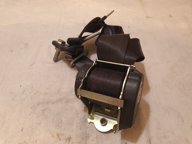 bontott DACIA SANDERO Hátsó középső Biztonsági Öv