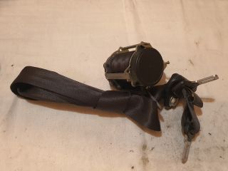 bontott DACIA SANDERO Hátsó középső Biztonsági Öv