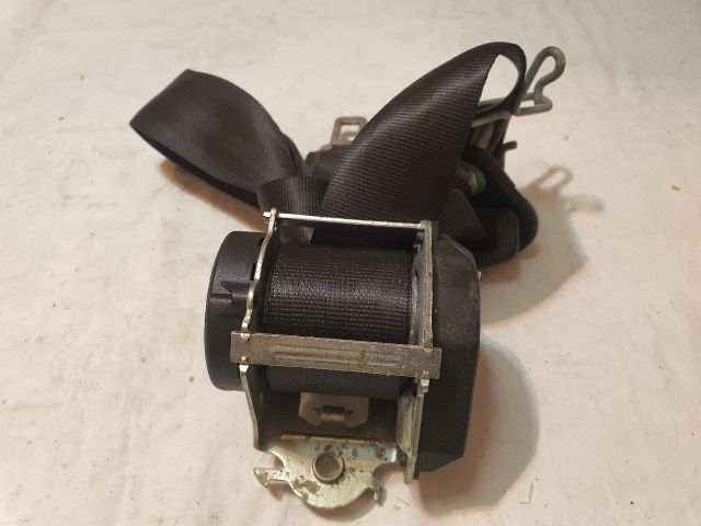 bontott DACIA SANDERO Hátsó középső Biztonsági Öv