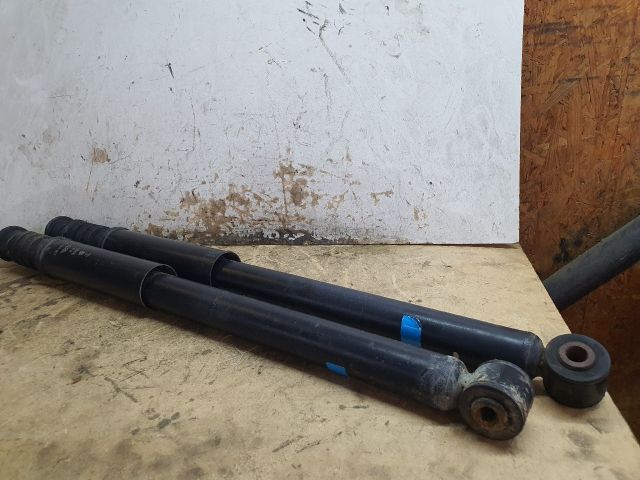 bontott DACIA SANDERO Hátsó Lengéscsillapító Pár