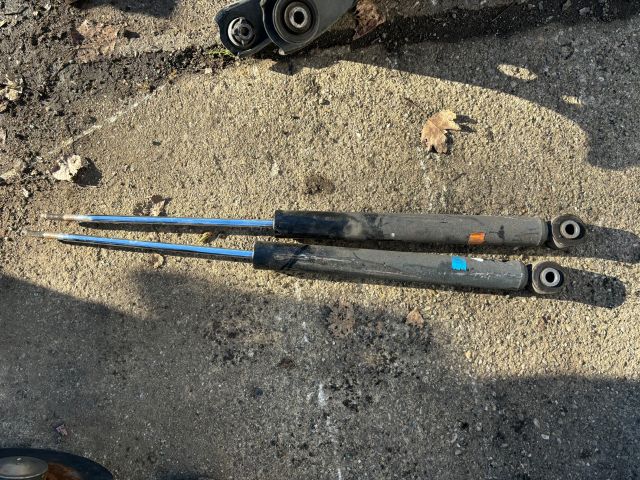 bontott DACIA SANDERO Hátsó Lengéscsillapító Pár