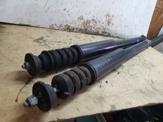 bontott DACIA SANDERO Hátsó Lengéscsillapító Pár