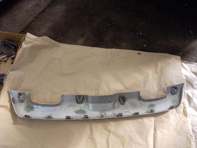 bontott DACIA SANDERO Hátsó Lökhárító Alsó (Műanyag)